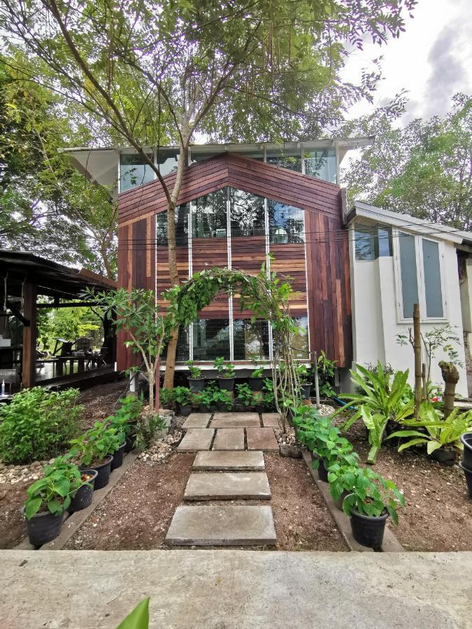 람푼 Baangaimuan B&B 외부 사진